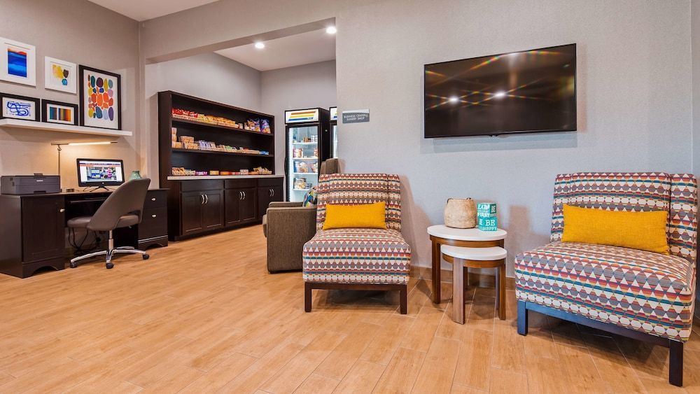 Best Western Ingleside Inn & Suites 2