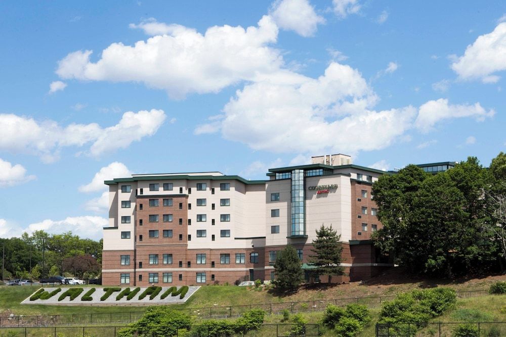 Courtyard by Marriott Boston Waltham 1