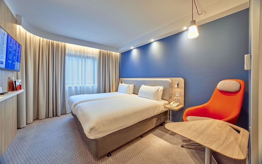 Holiday Inn Express LONDON - STRATFORD by IHG 2