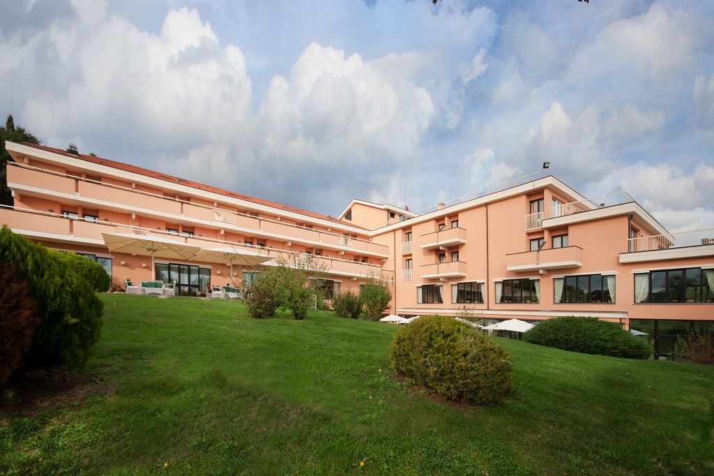 HOTEL DEMIDOFF COUNTRY RESORT 1