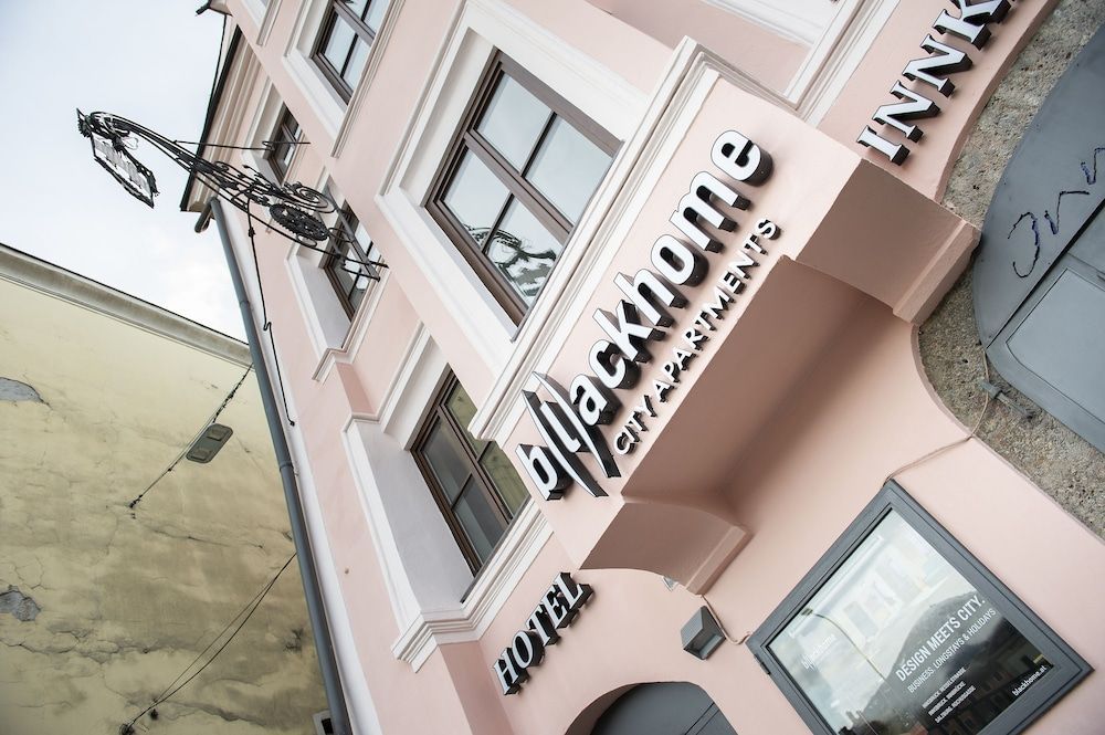 Blackhome Innsbruck Boutique I contactless check-in 1