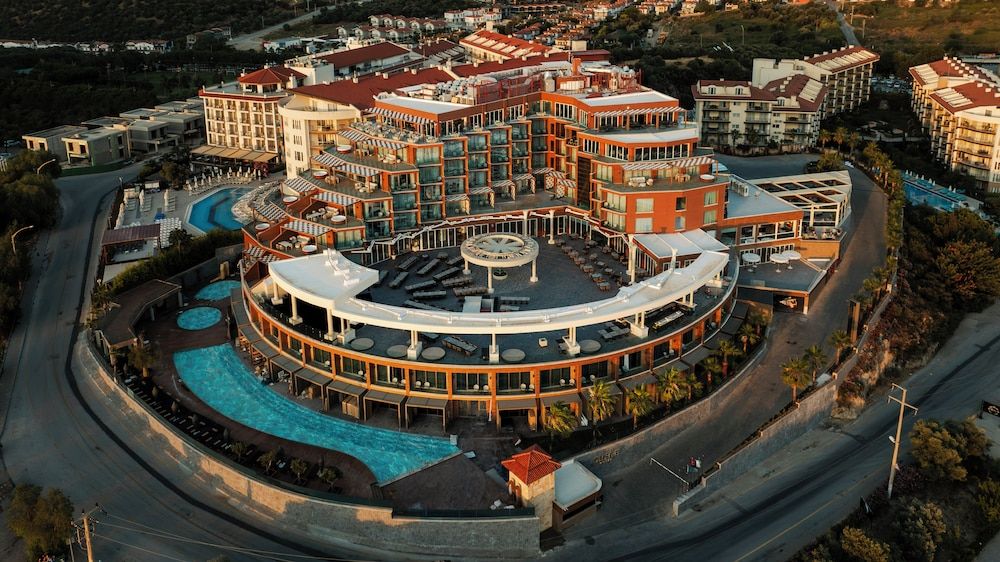 Qlusive Hotel 1