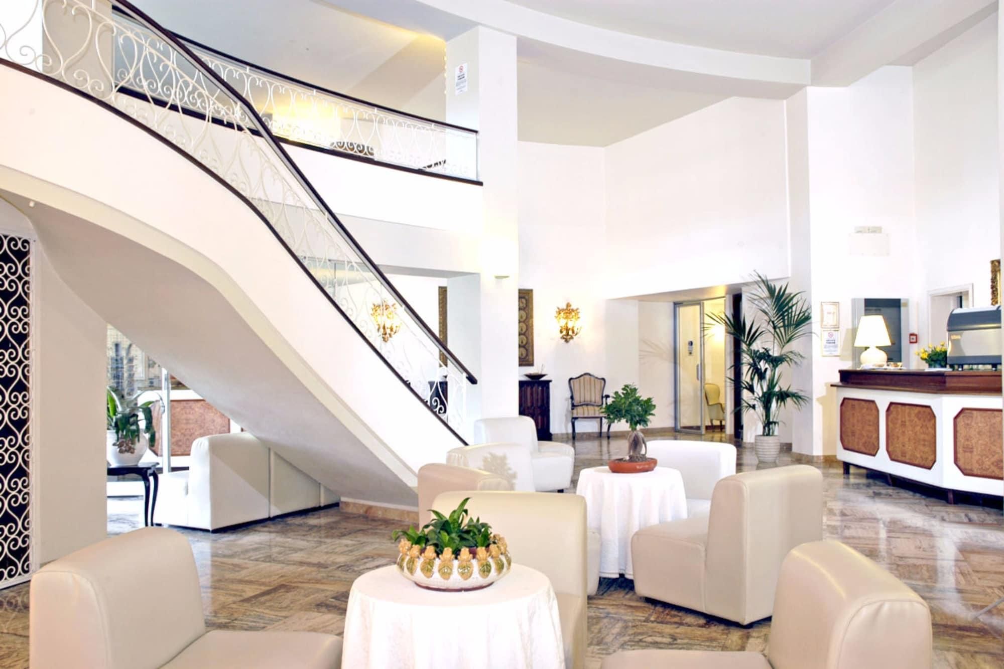 Hotel Palace 1