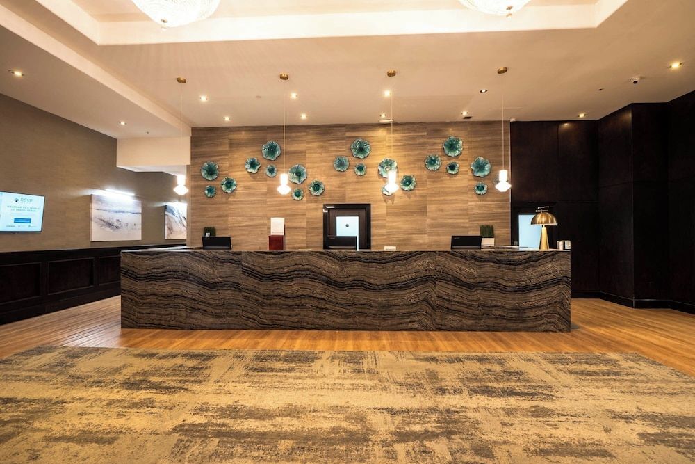 Sandman Signature Vancouver Downtown Hotel 2