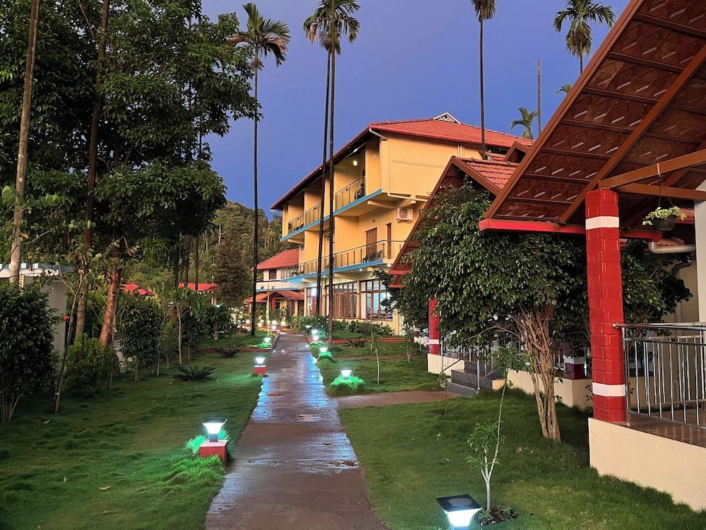 Hill Crest Resort - Coorg 2