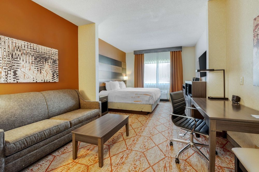 Best Western Plus Warsaw 1