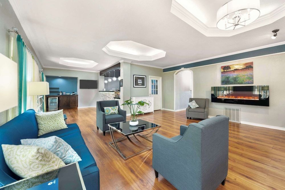 Best Western Post Oak Inn 2