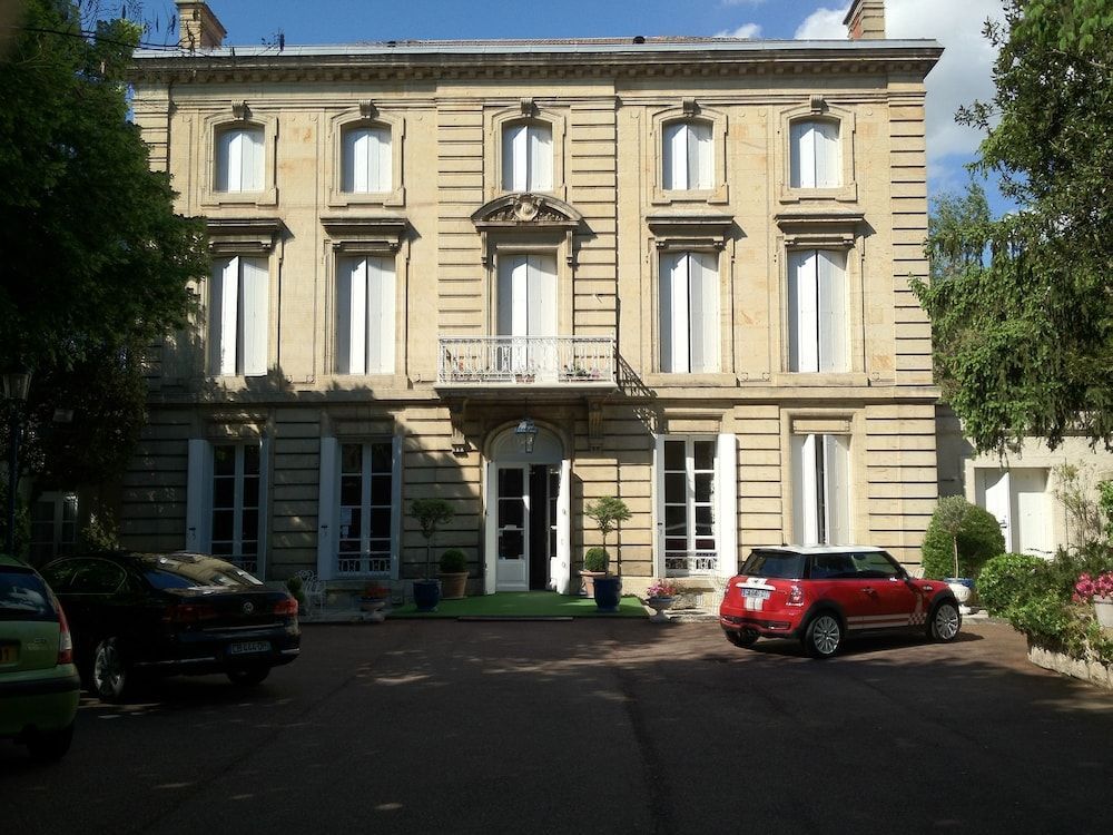 Hôtel Château des Jacobins 1