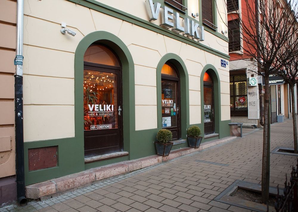 Veliki Garni Hotel 1