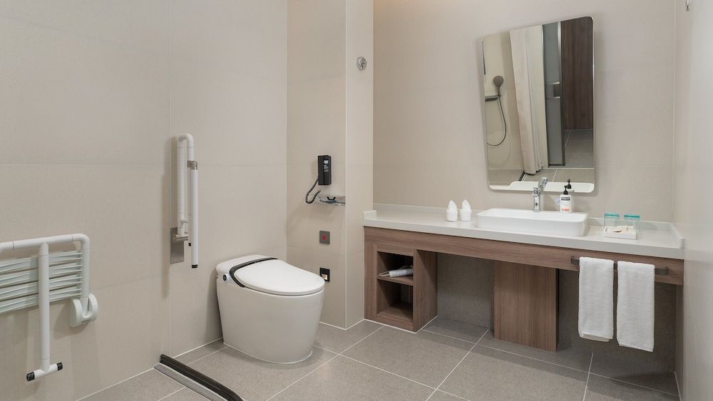Holiday Inn Express Guangzhou University Town 2