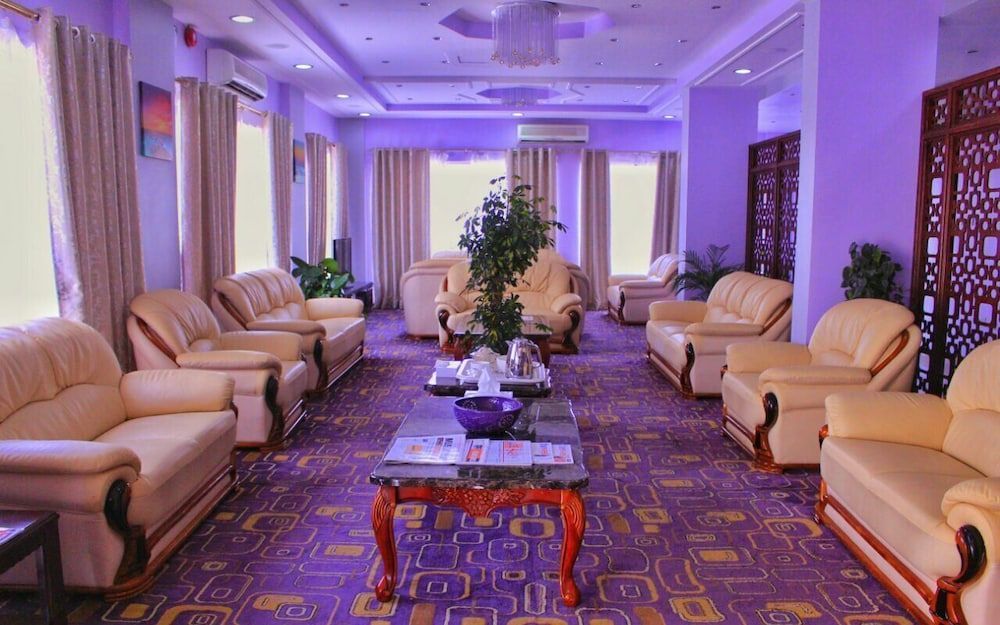 Royal Gardens Hotel 2