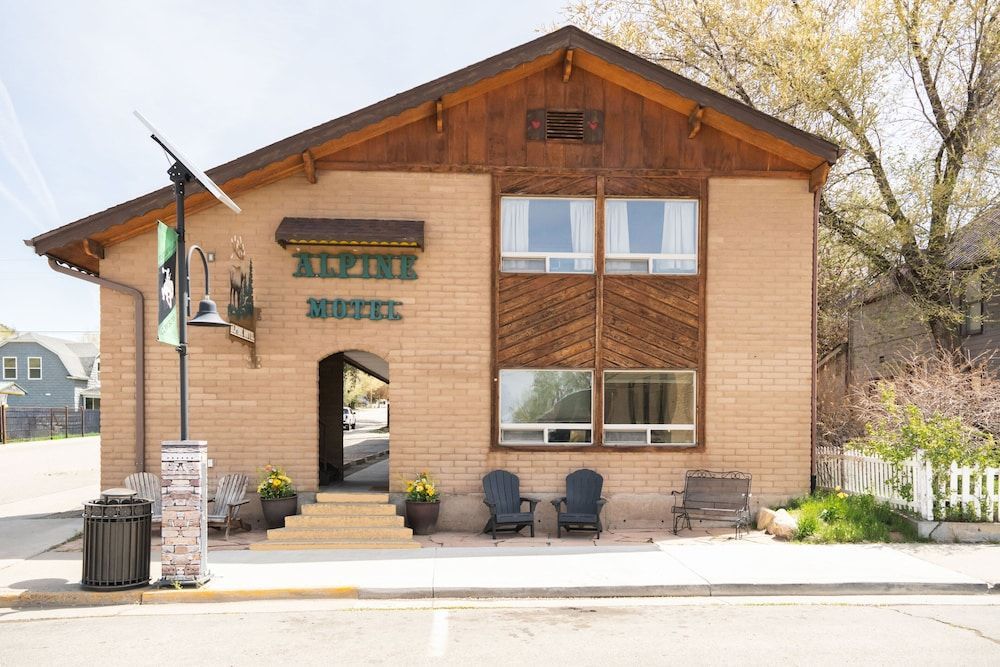 The Alpine Motel 1