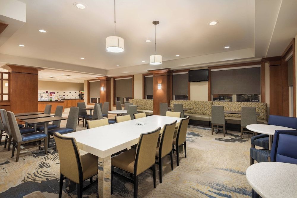 Residence Inn by Marriott St. Louis Downtown 2
