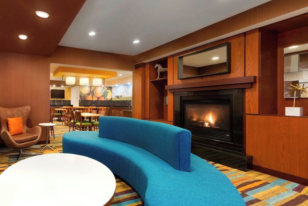 Fairfield Inn & Suites Midland 2