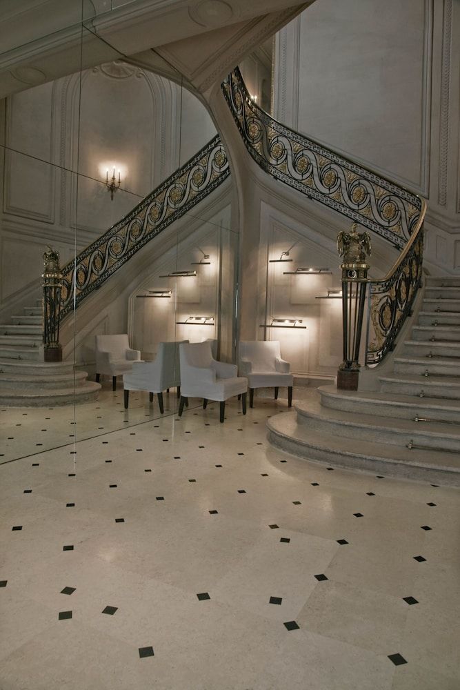 La Maison Champs Elysées 2