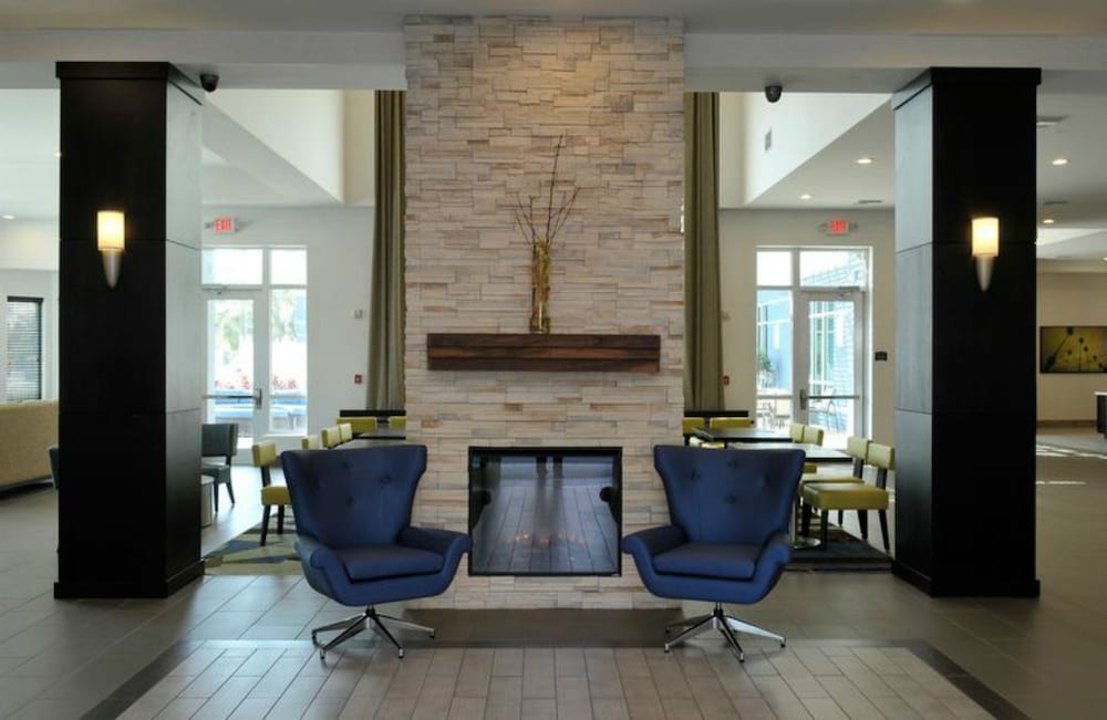 Staybridge Suites ST. PETERSBURG DOWNTOWN by IHG 2