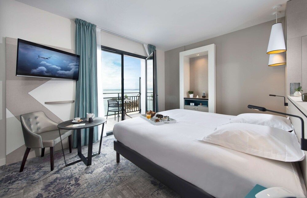 Hôtel la Baie Valdys Resort & SPA 1