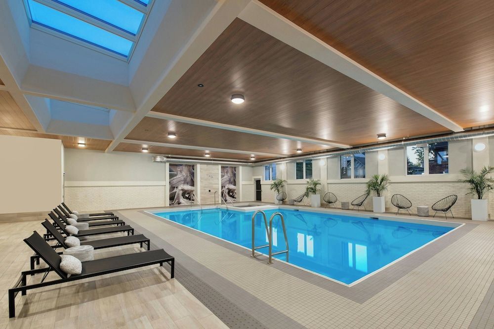 The Insignia Hotel, Sarnia, a Tribute Portfolio Hotel 1