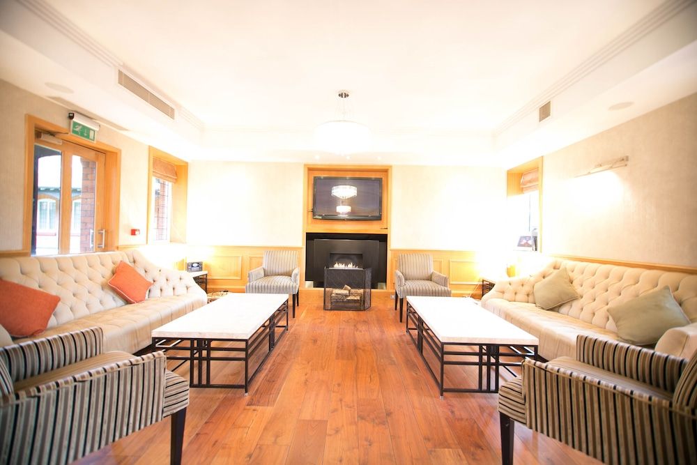 The Pillar Hotel 2