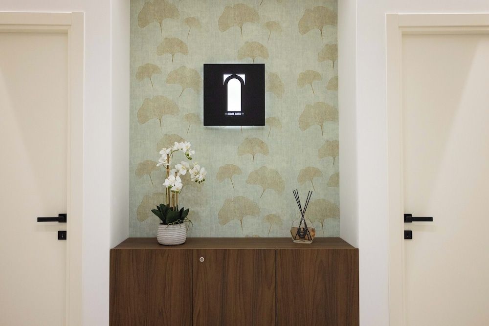 Nora's Suites 2
