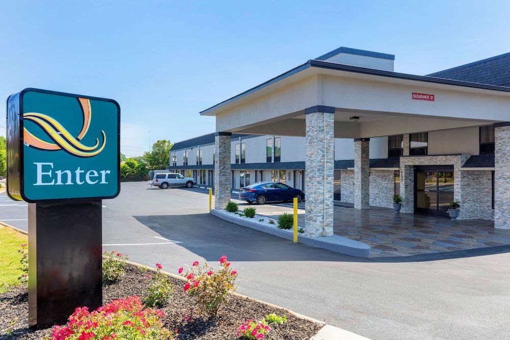 Quality Inn Cleveland North 1