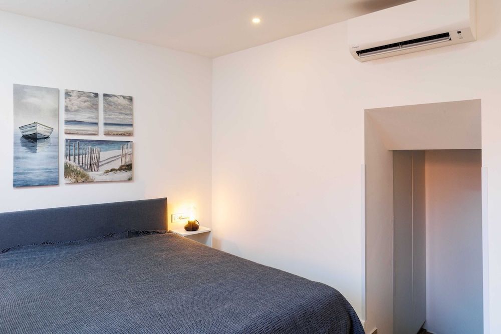 Room Odin 2