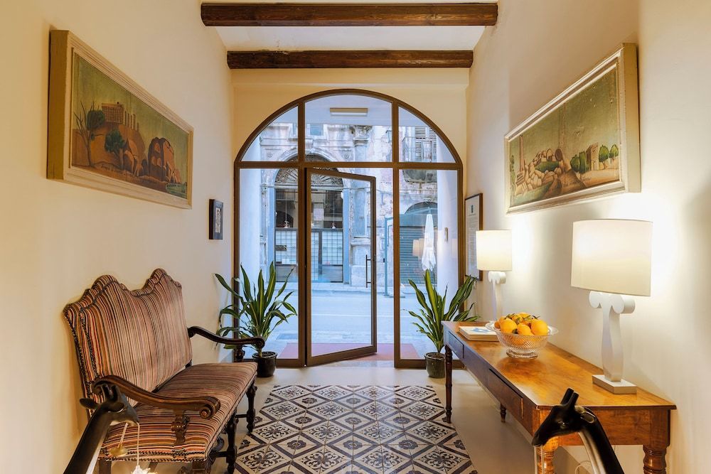 Palazzo Arone dei Baroni di Valentino 2