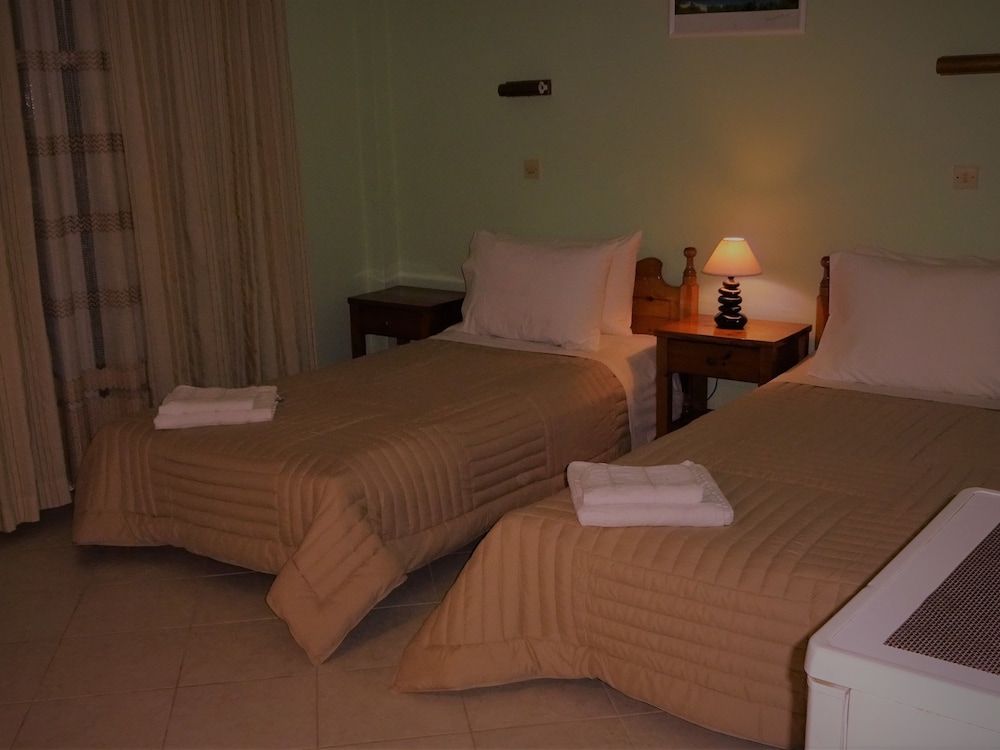 Vicky's Guesthouse 2