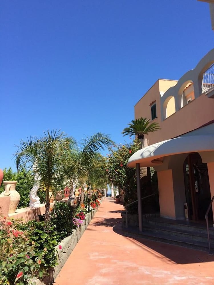 Hotel Terme Rosaleo 2