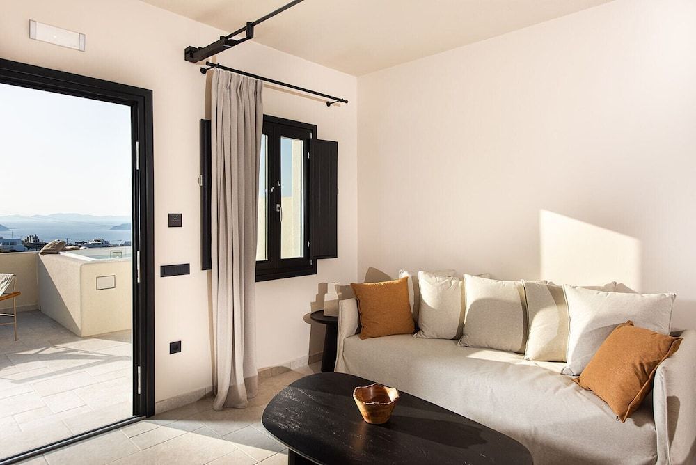 Avento Luxury Suites 2