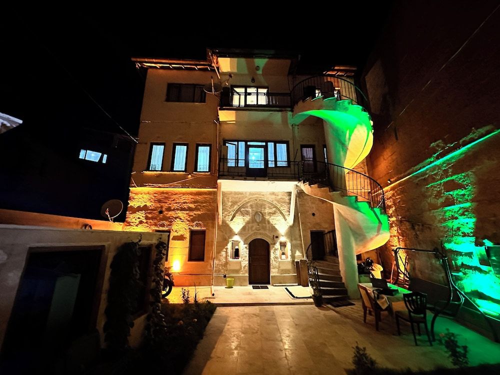 Uluyol Stone House 2