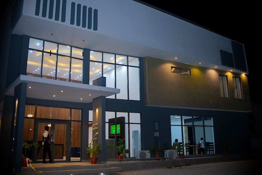 Hotel Capitol 1