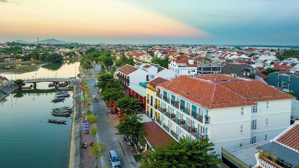 Lantana Boutique Hoi An Hotel 1