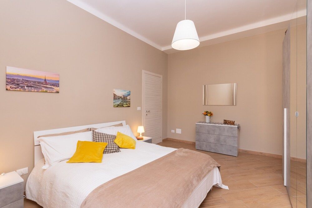 Cialdini Apartment Close to the City Center by Wonderful Italy 2