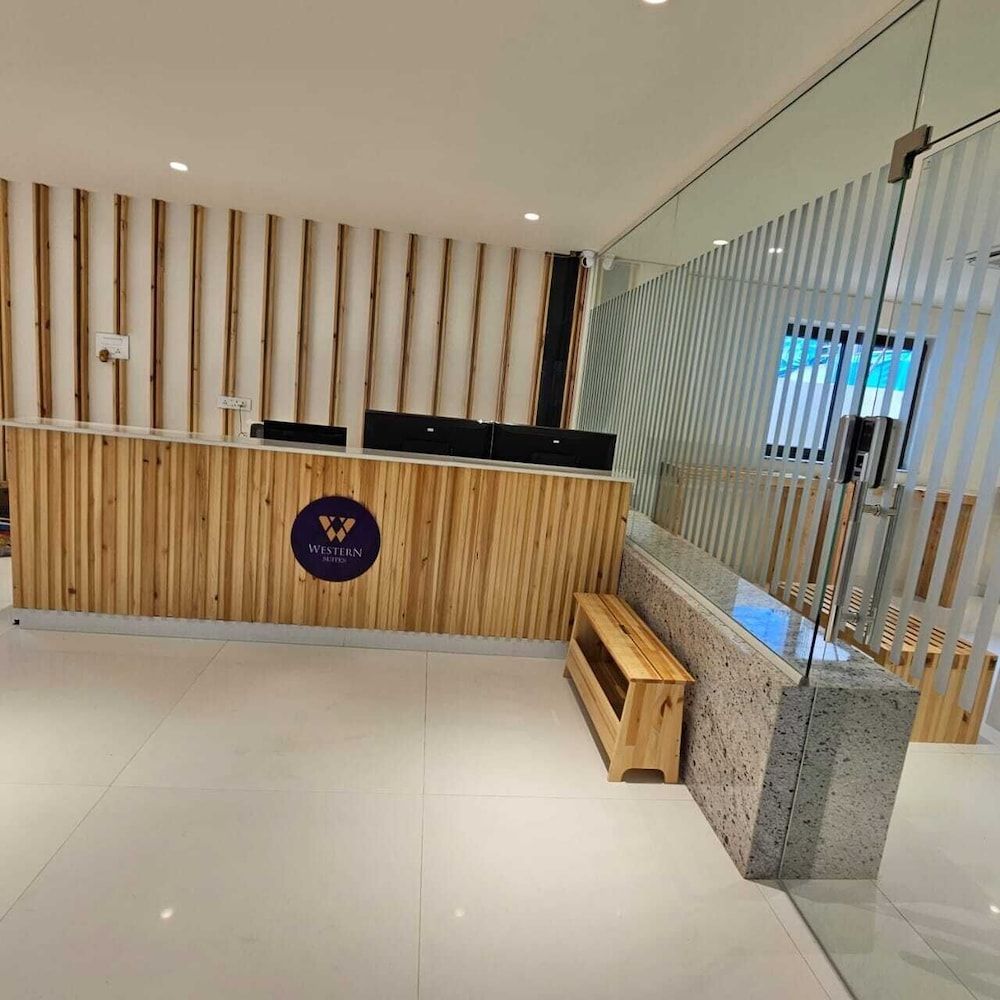 Western Suites 1