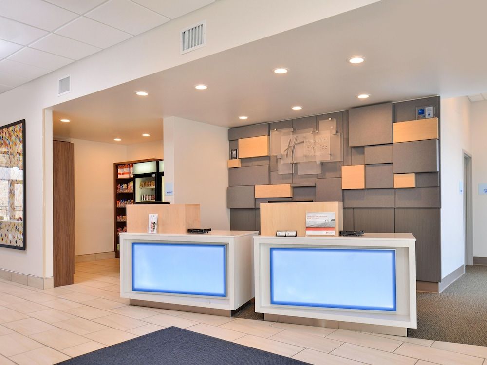 Holiday Inn Express & Suites BRIGHTON by IHG 1