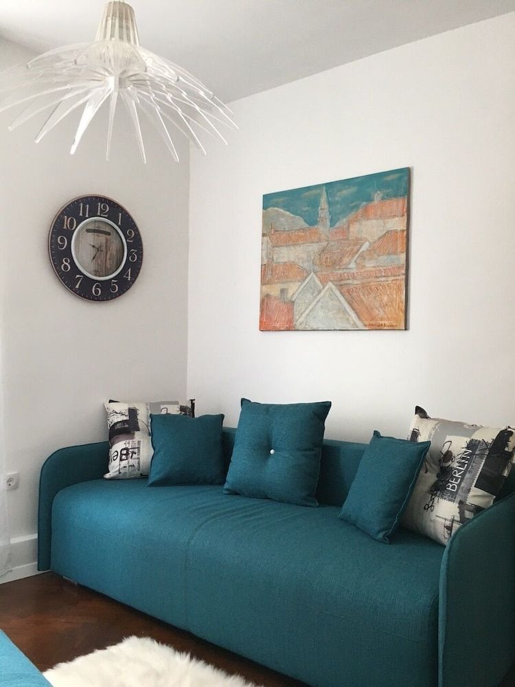 Square 44 Apartment 2