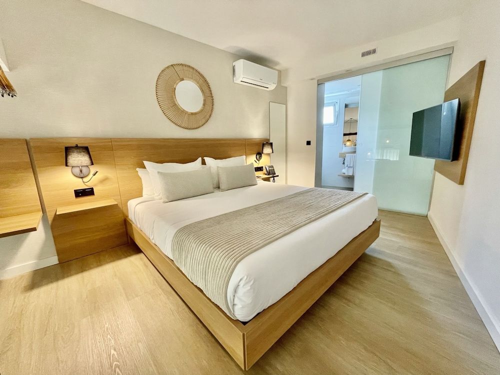 Hotel Emblemático Hi Suites 2