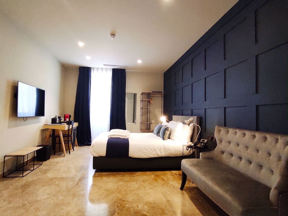 The Manoel Hotel 2