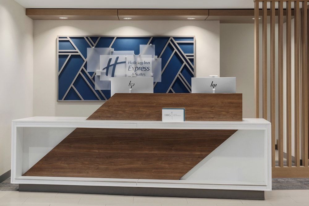 Holiday Inn Express & Suites VAUGHAN-SOUTHWEST by IHG 2