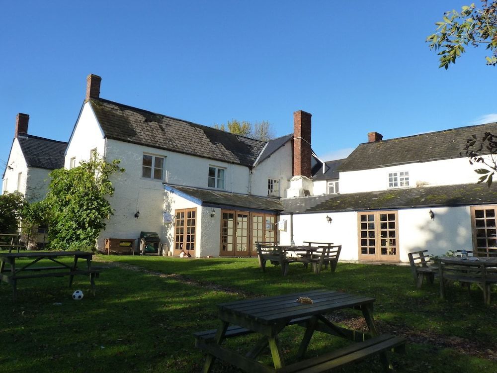 The Carew Arms 1