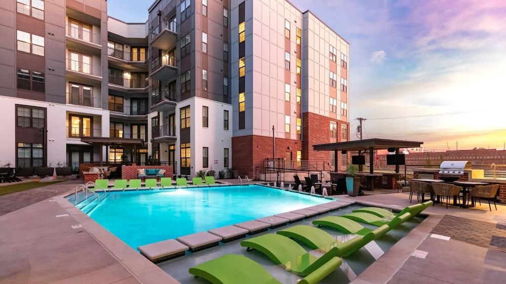 Midtown Nashville Apartments by Landing 1
