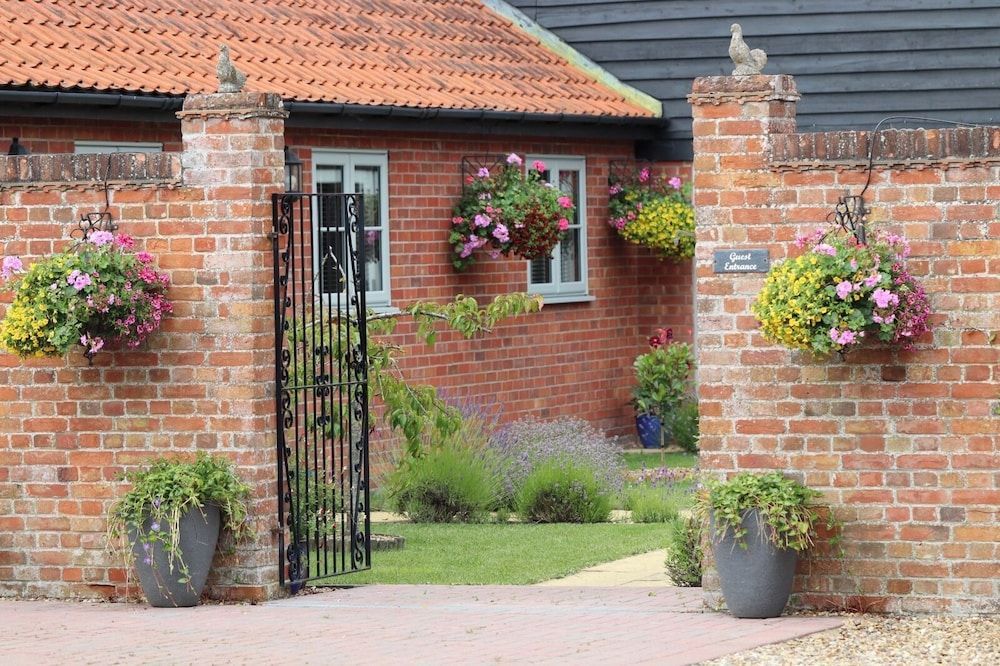 Grove Barn Bed and Breakfast 1