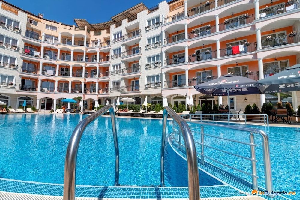 Avenue Deluxe Hotel 1