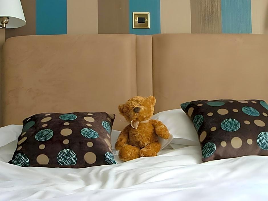 Clarence Court Hotel 1