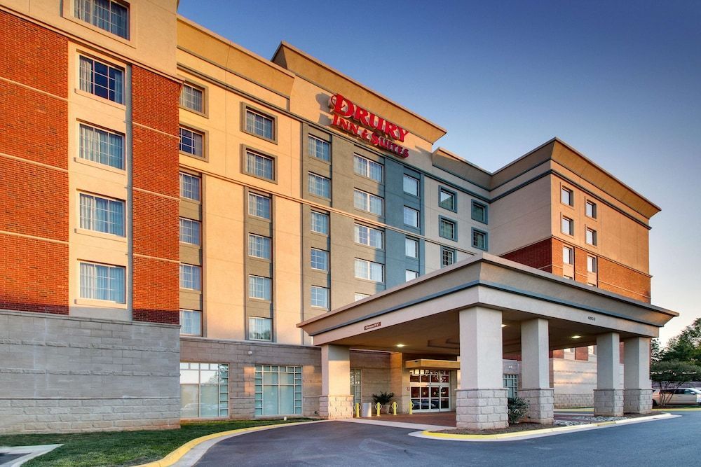 Drury Inn & Suites Charlotte Northlake 1