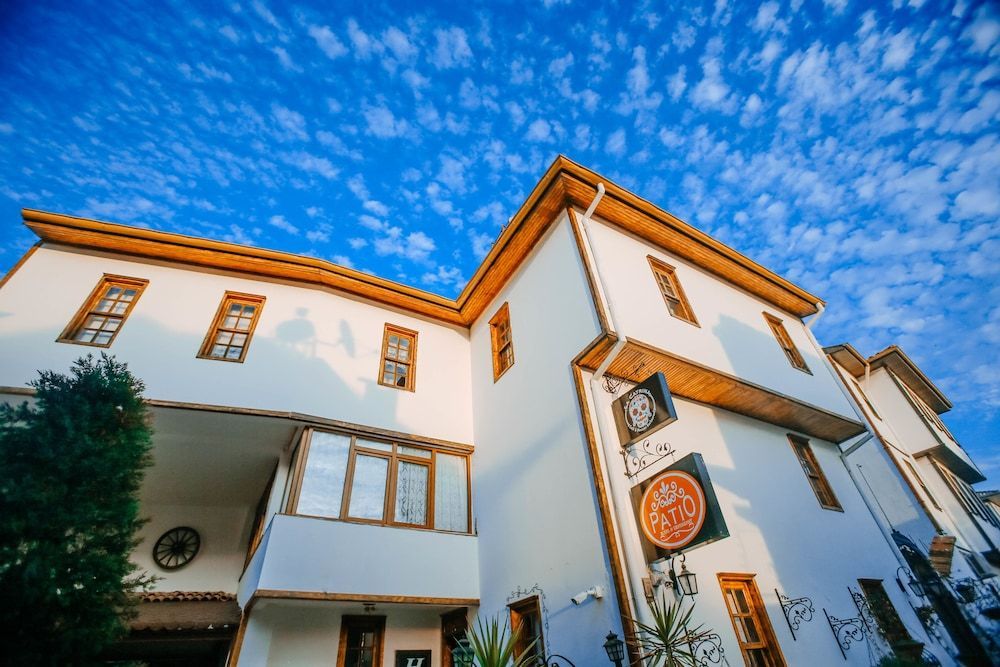 Patio Hotel 1
