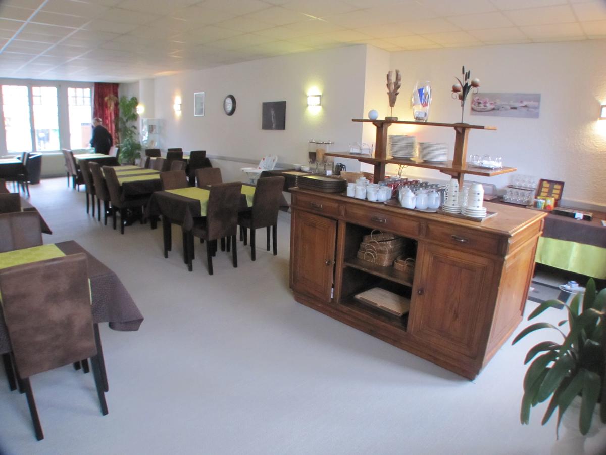 Logis Hotel Le Cerf 1