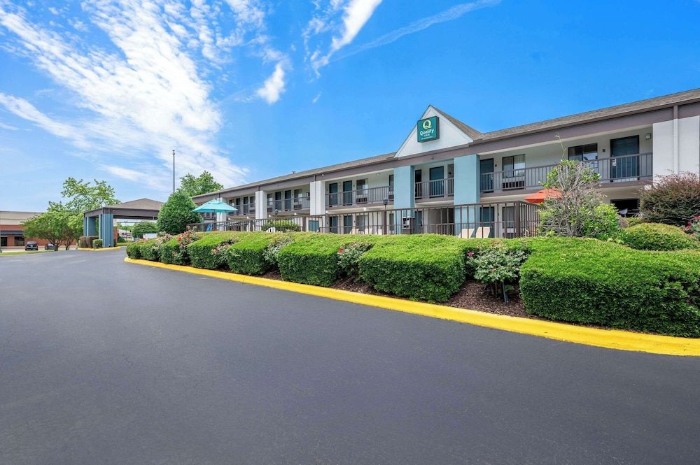 Quality Inn Pelham I-65 exit 246 1