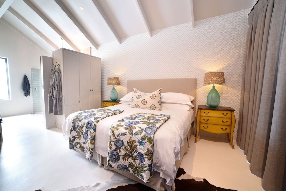 The Boat Shed by The Oyster Collection 1